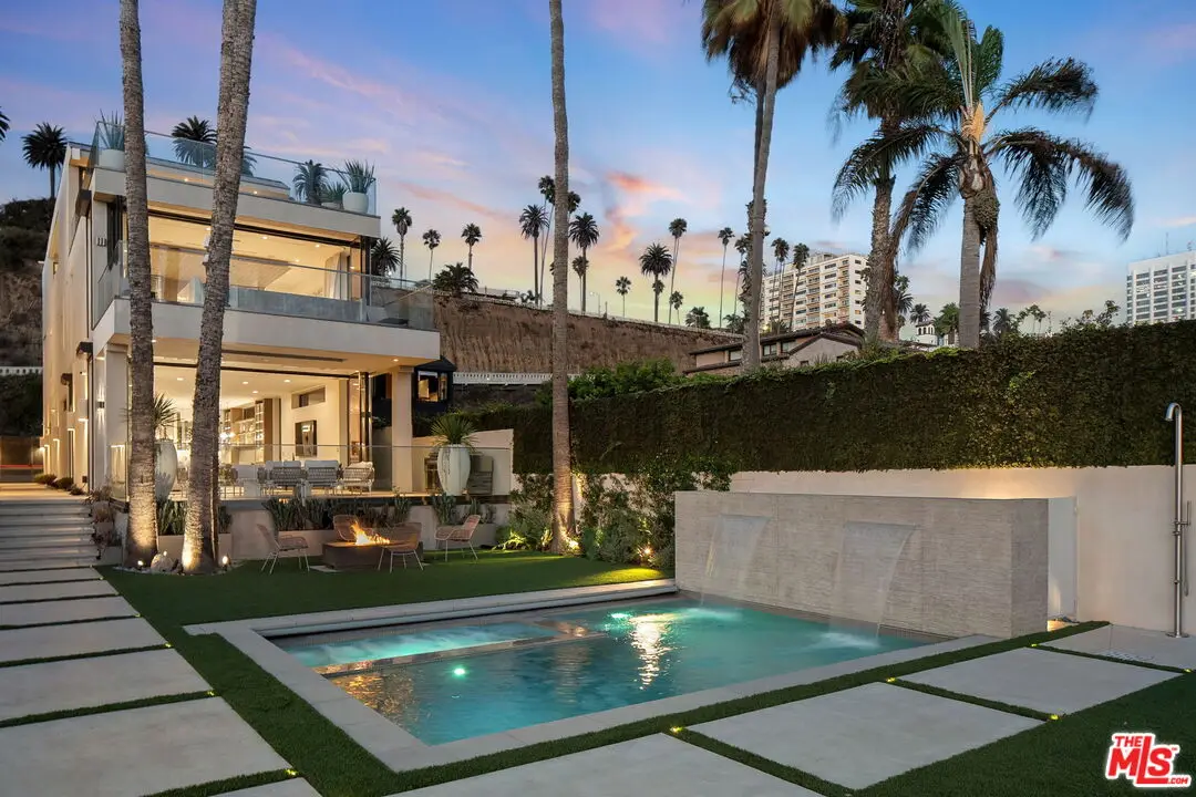 940 Palisades Beach Road, Santa Monica, CA 90403 - Image #1