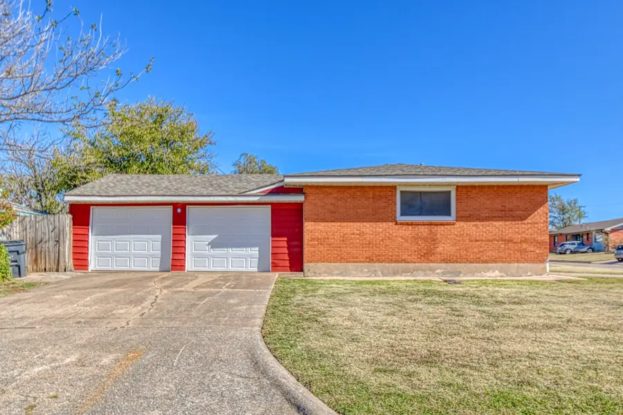 3831 NW Bell Avenue, Lawton, OK 73505 - #3