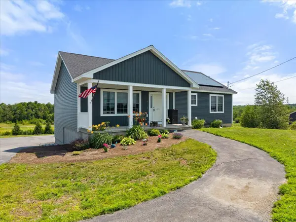 879 Blackstream Road, Hermon, ME 04401