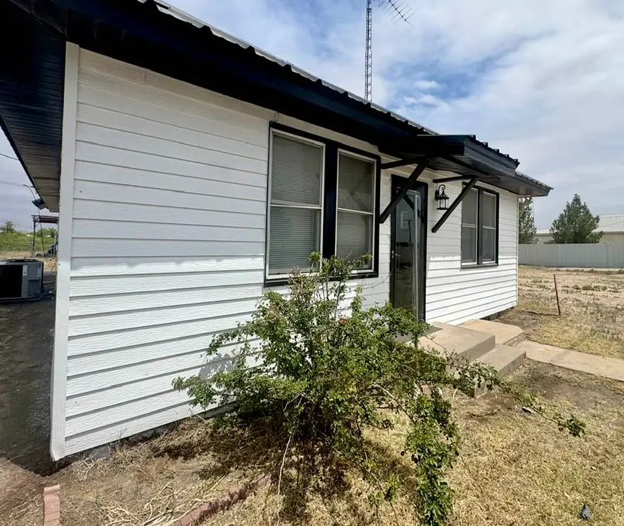 1624 Pecos Highway, Carlsbad, NM 88220 - #2