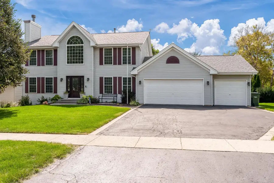 4621 Lindbloom Lane, Cherry Valley, IL 61016 - Image #2