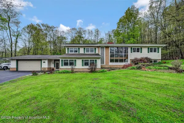 113 Wilcrest Road, Roaring Brook Township, PA 18444