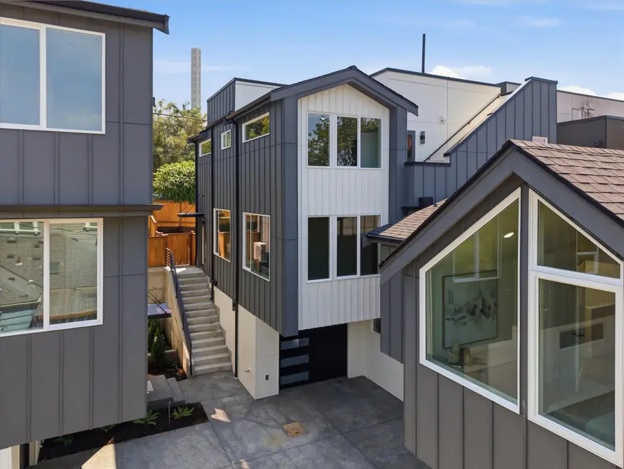 1407 29th Avenue, Seattle, WA 98122 - #2
