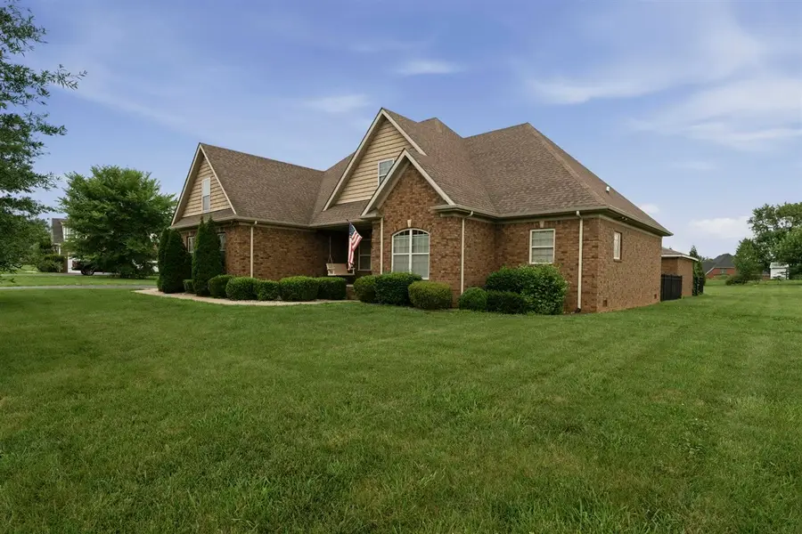 4638 Fairvue Farm Blvd, Bowling Green, KY 42104 - #3