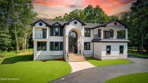 -169 Applegarth Road, Monroe, NJ 08831