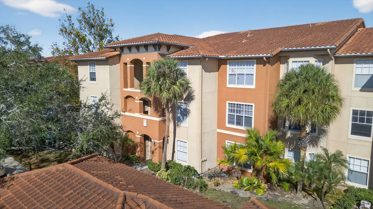 5572 Metrowest Boulevard #304, Orlando, FL 32811 - Image #1