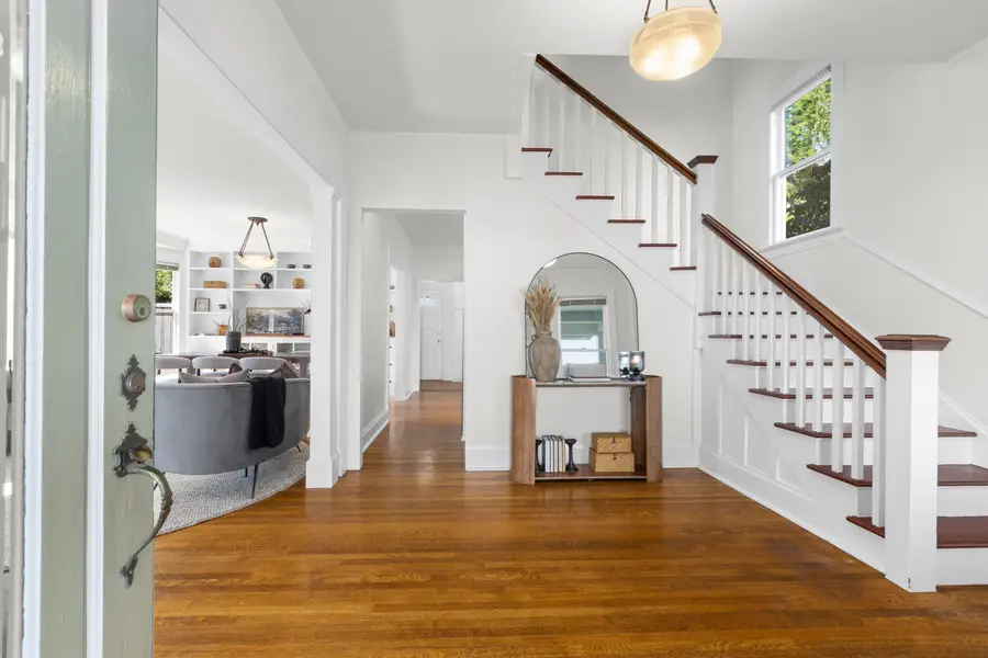 1129 37th Avenue, Seattle, WA 98122 - #3