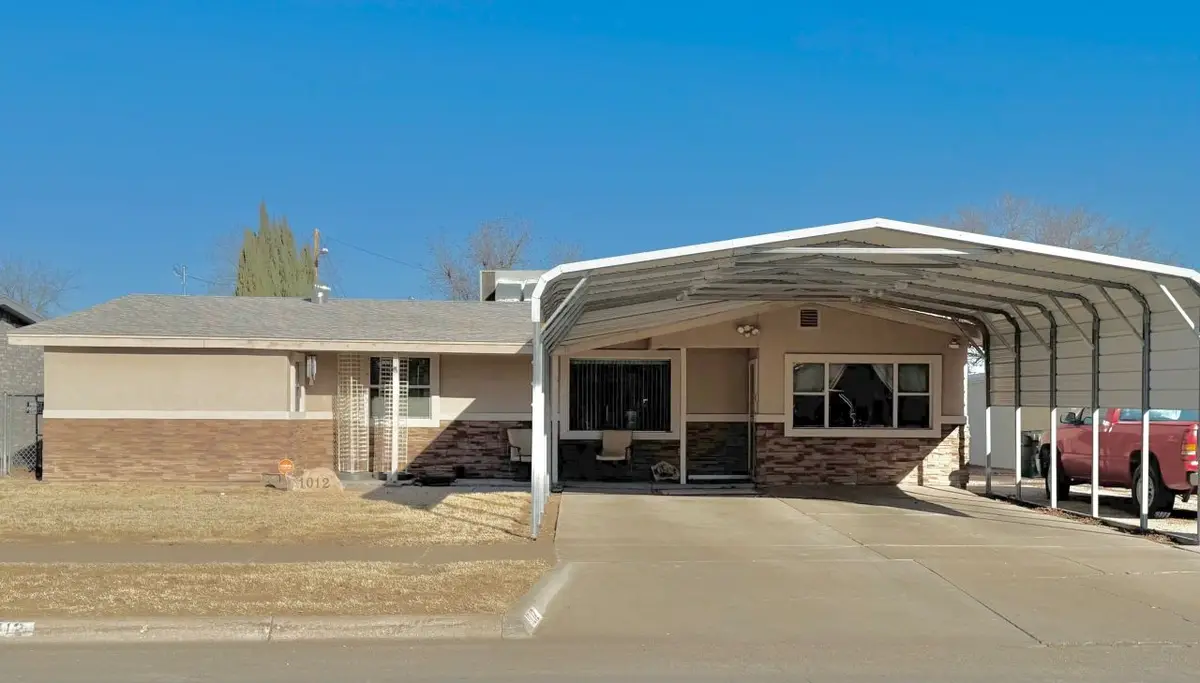 1012 Irvin Street, Carlsbad, NM 88220 - #1