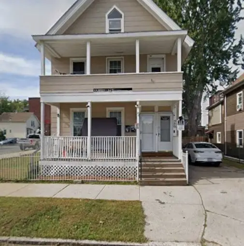 79-81 Pine St, Holyoke, MA 01040