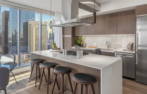 800 Columbia Street #3501, Seattle, WA 98104