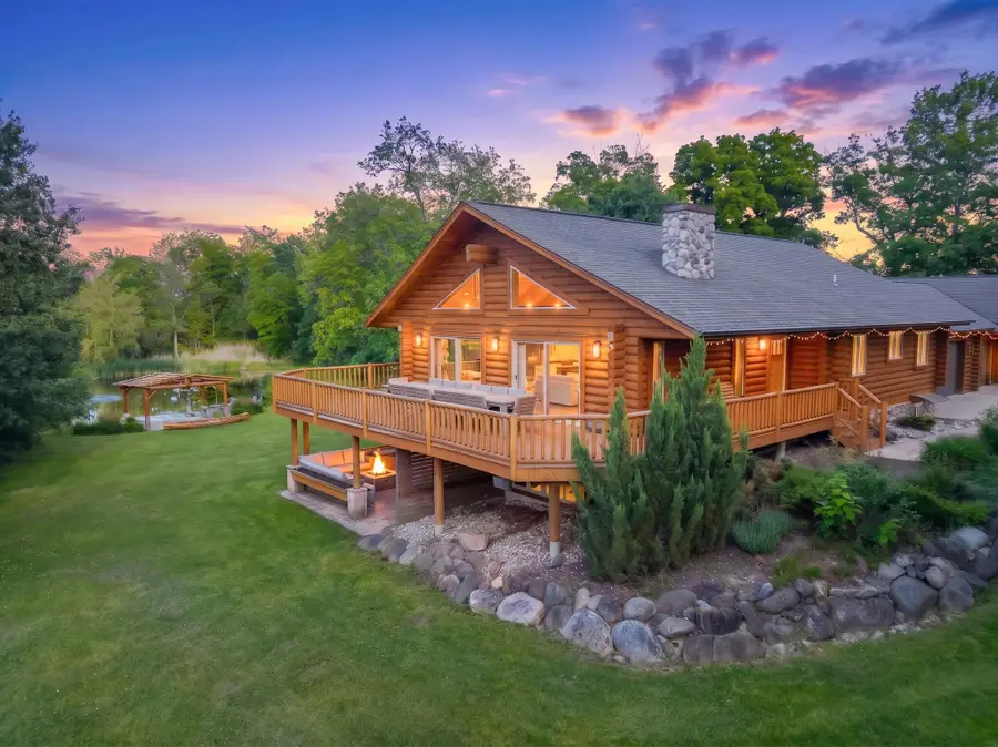 2717 N Beaumont Ave, Dover, WI 53185 - #2