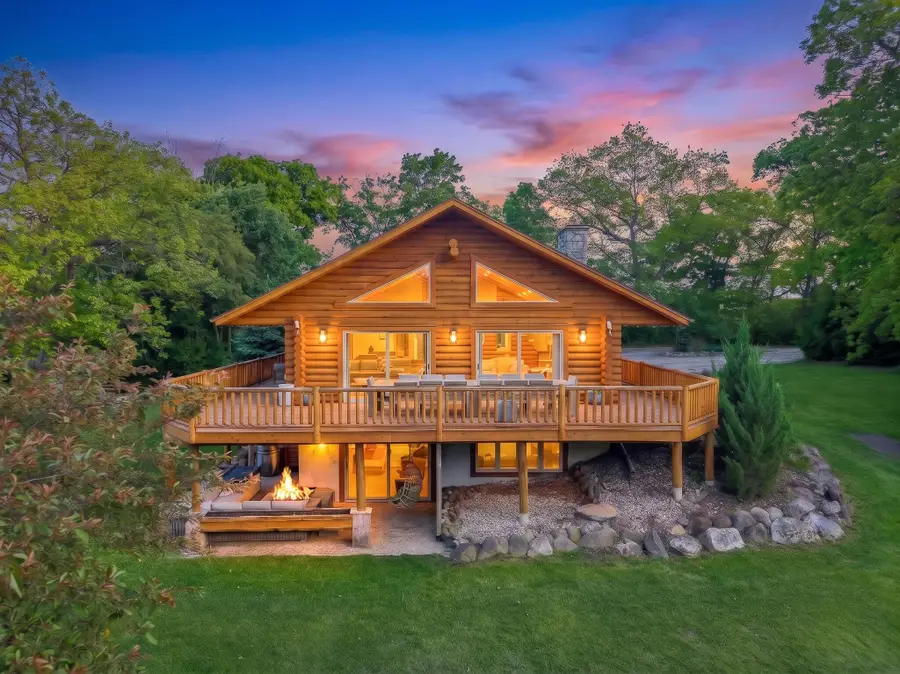 2717 N Beaumont Ave, Dover, WI 53185 - #3