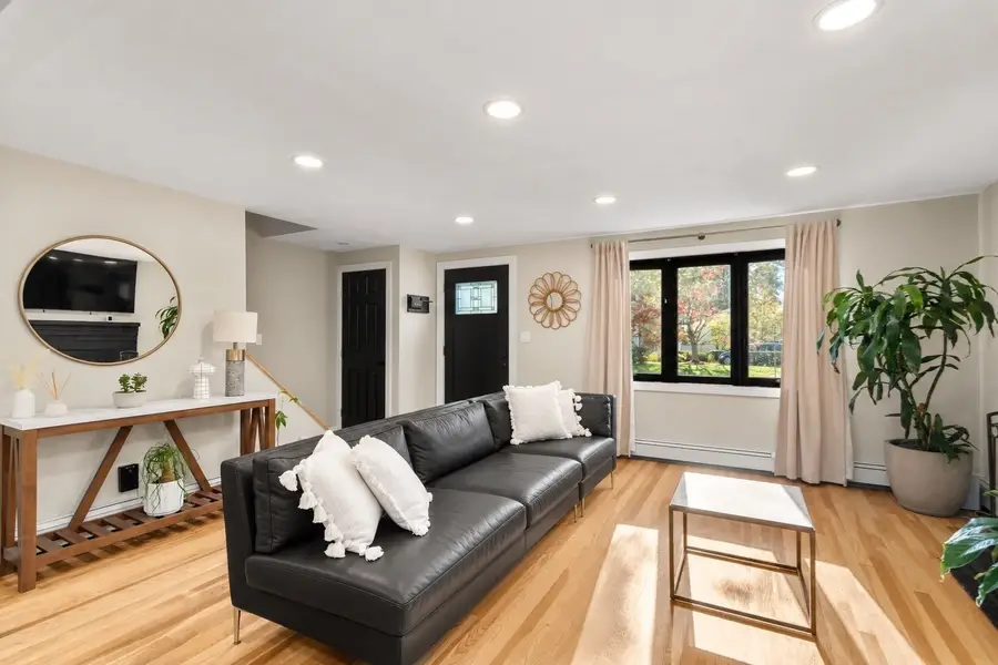 5 Dow Road, Boston, MA 02132 - #3