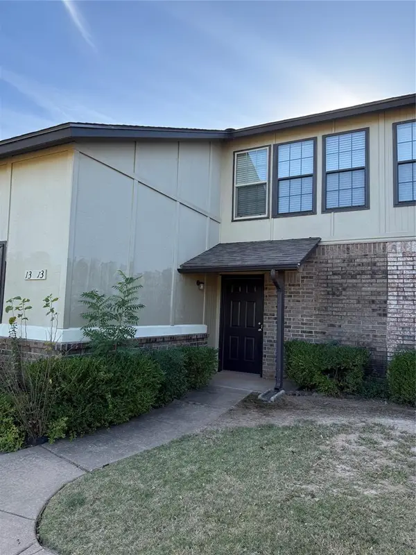 13813 Crossing Way West, Edmond, OK 73013