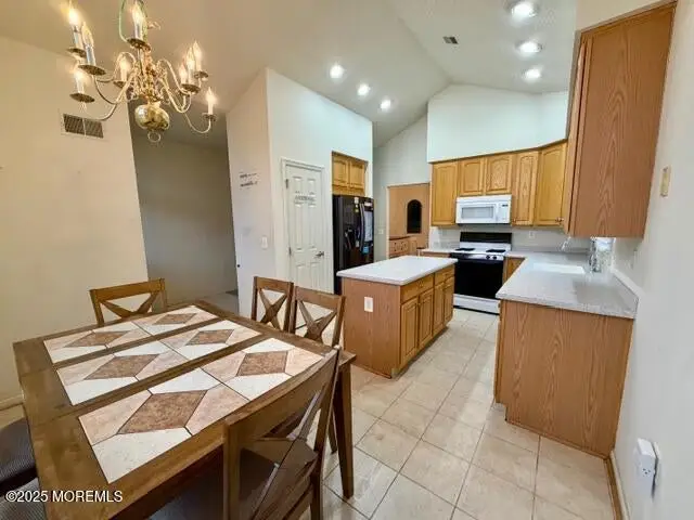 -2 London Drive, Whittingham, NJ 08831 - #3