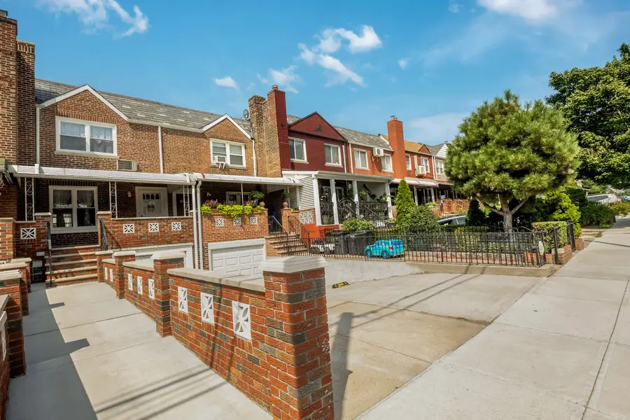 58-40 80th Street, Middle Village, NY 11379 - #3