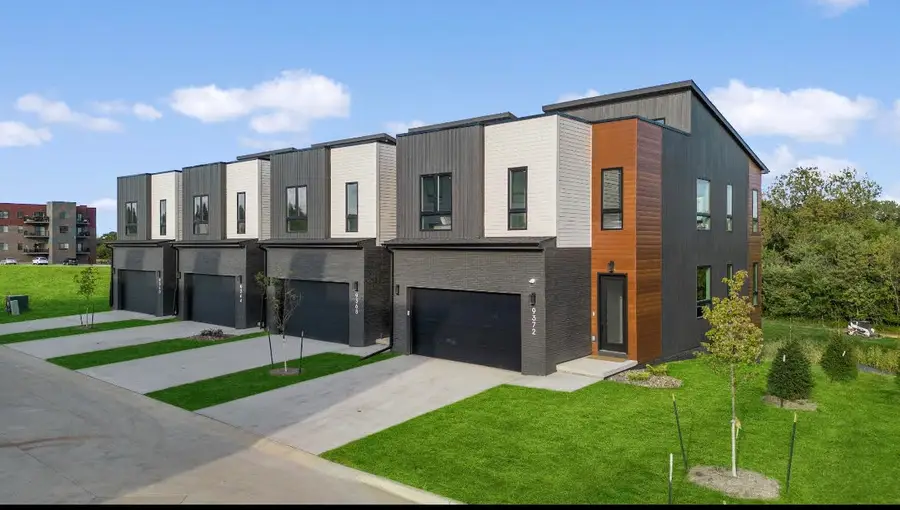 9365 Brooks Place, Norwalk, IA 50211 - Image #2