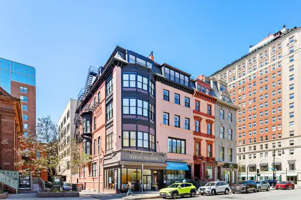 19 Arlington St #Unit 53, Boston, MA 02116