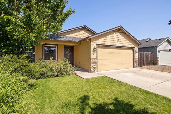 1157 Peachwood, Medford, OR 97501