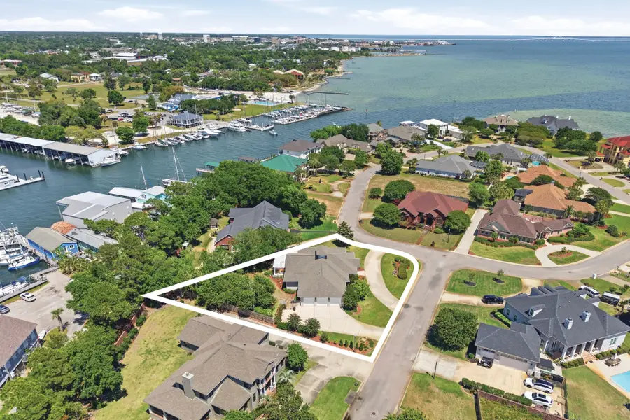 510 Windrose Cir, Pensacola, FL 32507 - #2