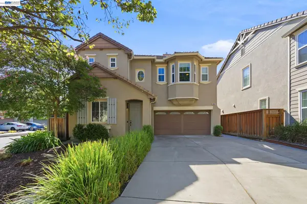 3910 Hidden Grove Ln, Concord, CA 94519
