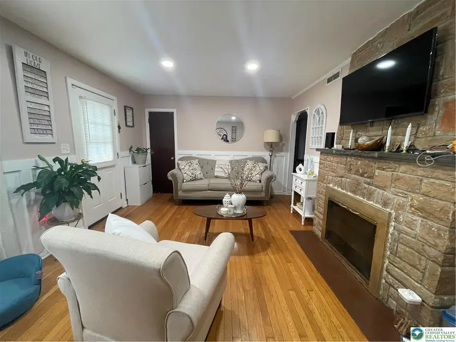 1113 Lafayette Street, Easton, PA 18042 - #2