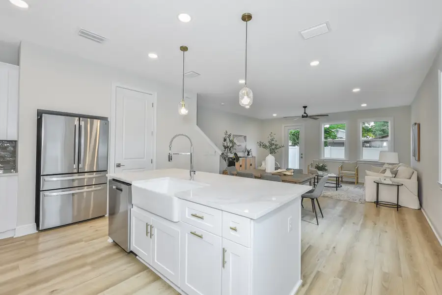 1911 W Beach Street, Tampa, FL 33607 - #2