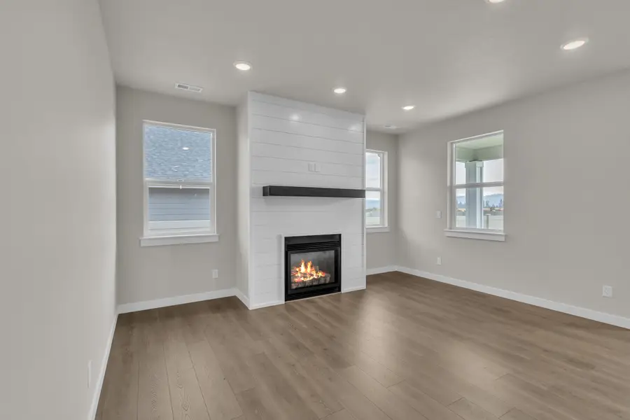 1255 N High Desert Dr, Deer Park, WA 99006 - #2