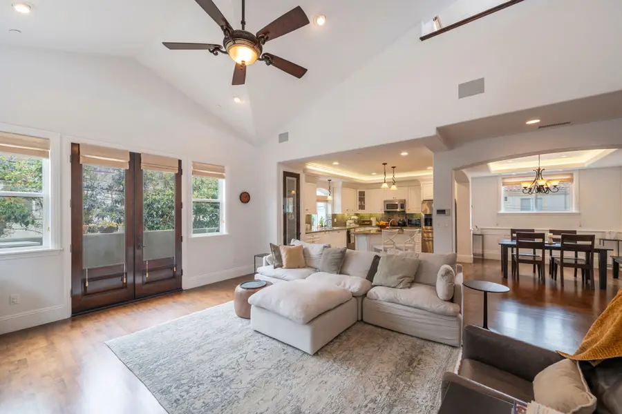 2224 Gates Avenue  #B, Redondo Beach, CA 90278 - #2