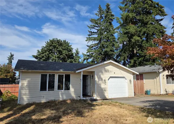 412 Mckenzie Avenue Sw, Yelm, WA 98597
