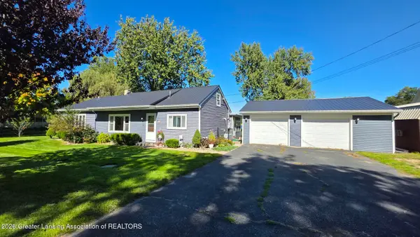 116 E Coats Grove, Hastings, MI 49058