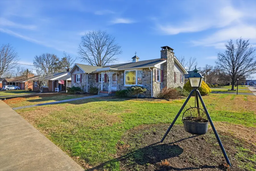 535 S 6th St, Denver, PA 17517 - #2