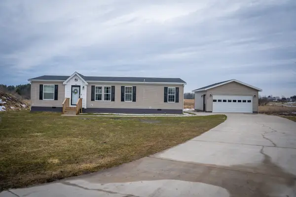 104 Evans Way, Scottville, MI 49454