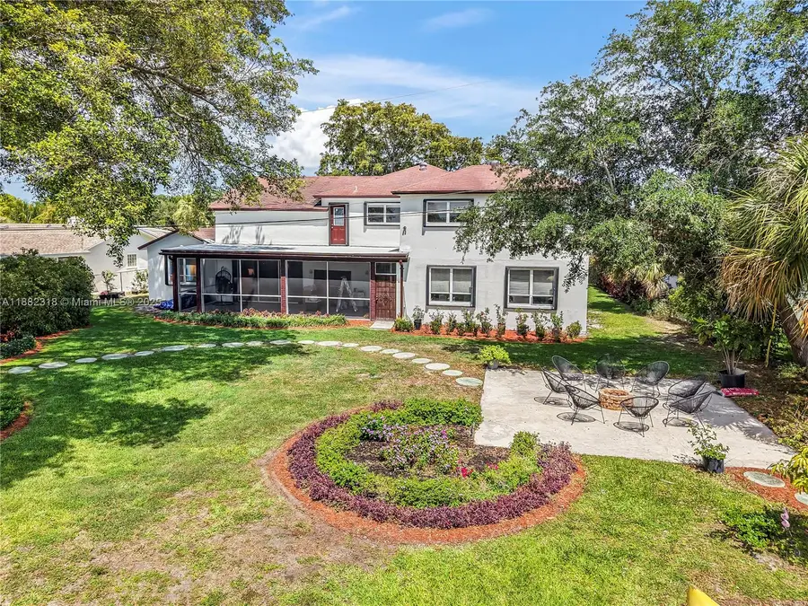 1524 39th St, West Palm Beach, FL 33407 - Image #2