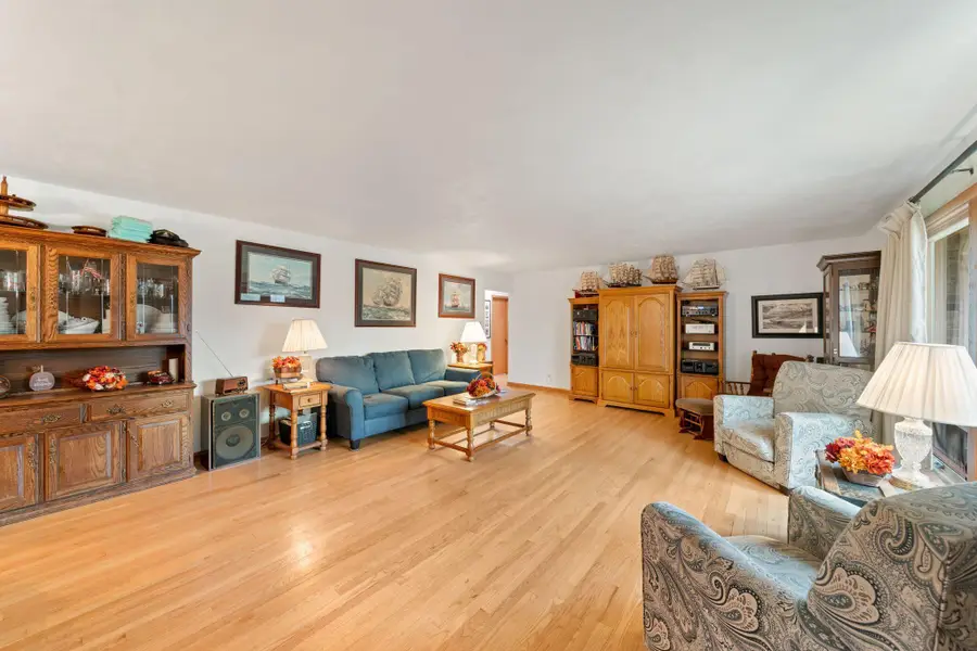 3722 Saint Clair St, Racine, WI 53402 - #3