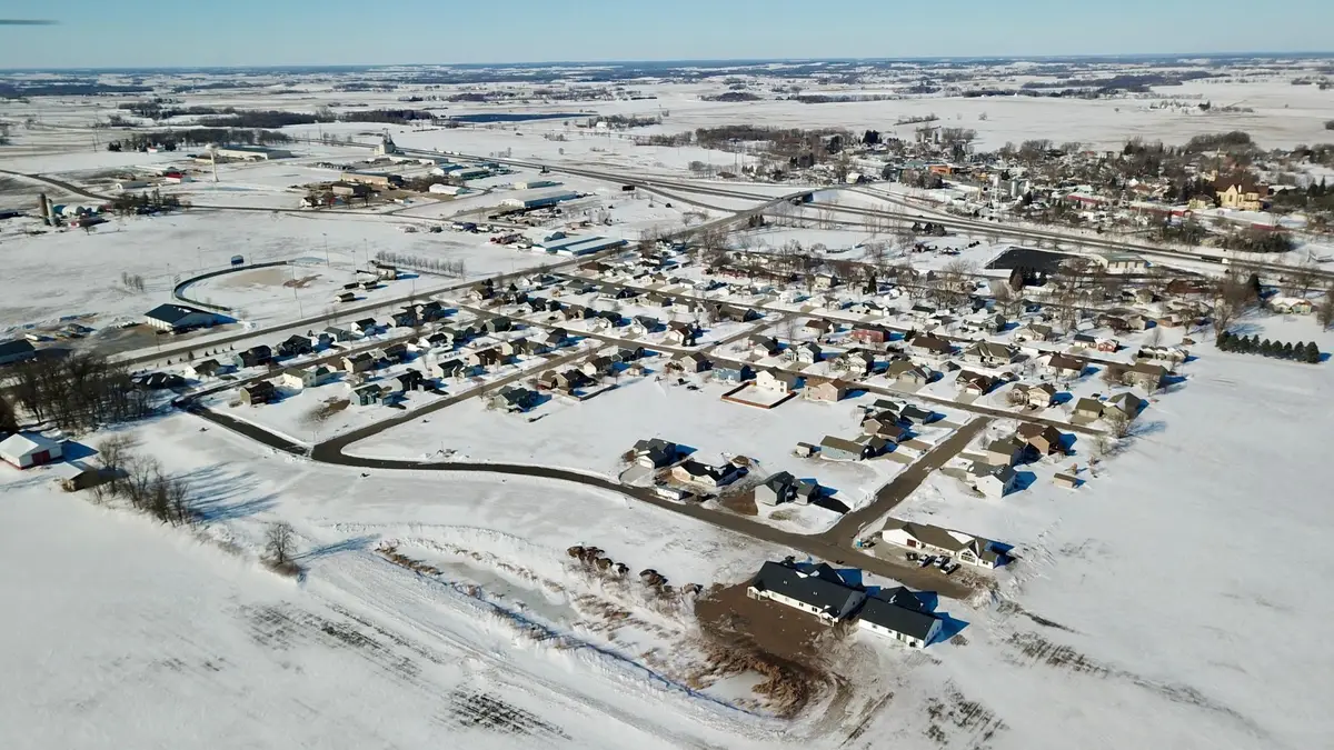 304 E 11th Street Se, Freeport, MN 56336 - #1