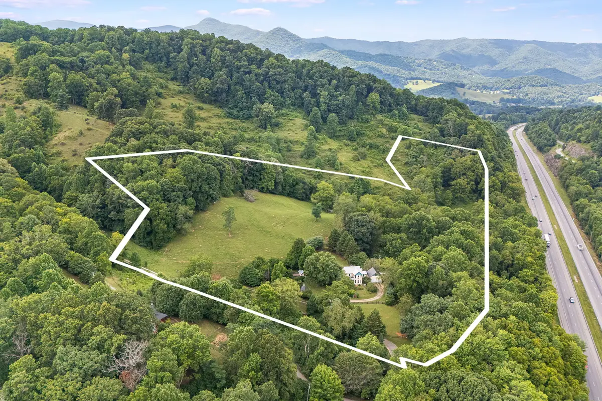 200 Black Hawk Trail, Waynesville, NC 28785 - #1