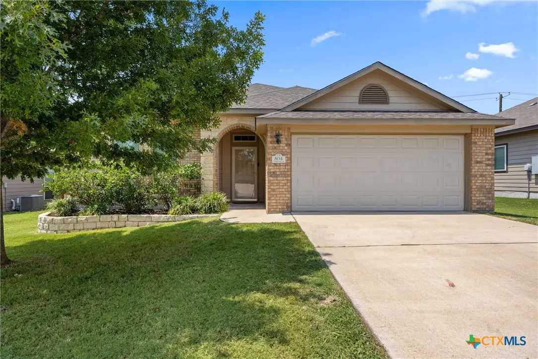 504 Parkfield Ln, Temple, TX 76502 - Image #1