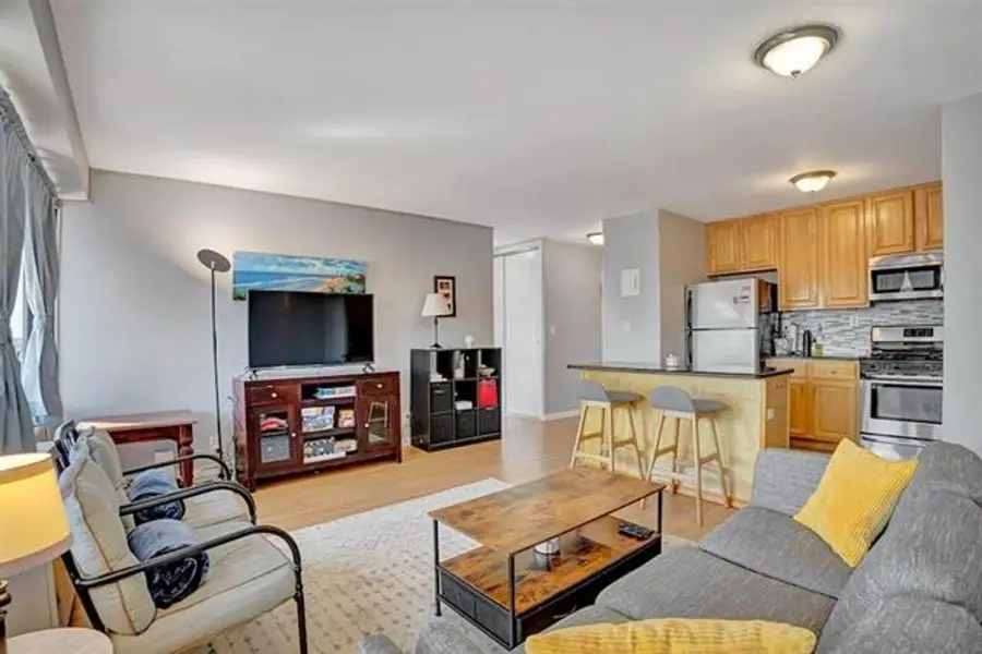 135 MONTGOMERY ST #8-E1, Jersey City, NJ 07302 - #3