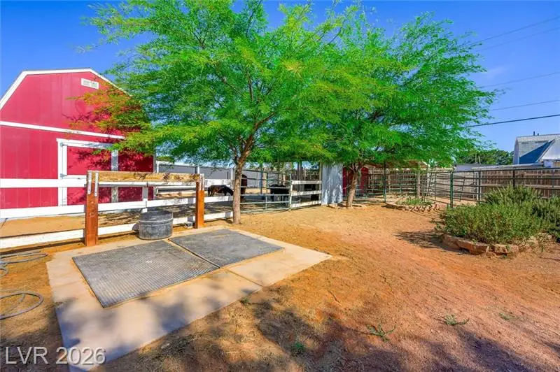 4709 W San Miguel Avenue, North Las Vegas, NV 89032 - #3