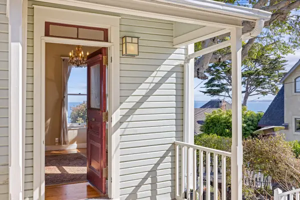 218 4th Street, Pacific Grove, CA 93950