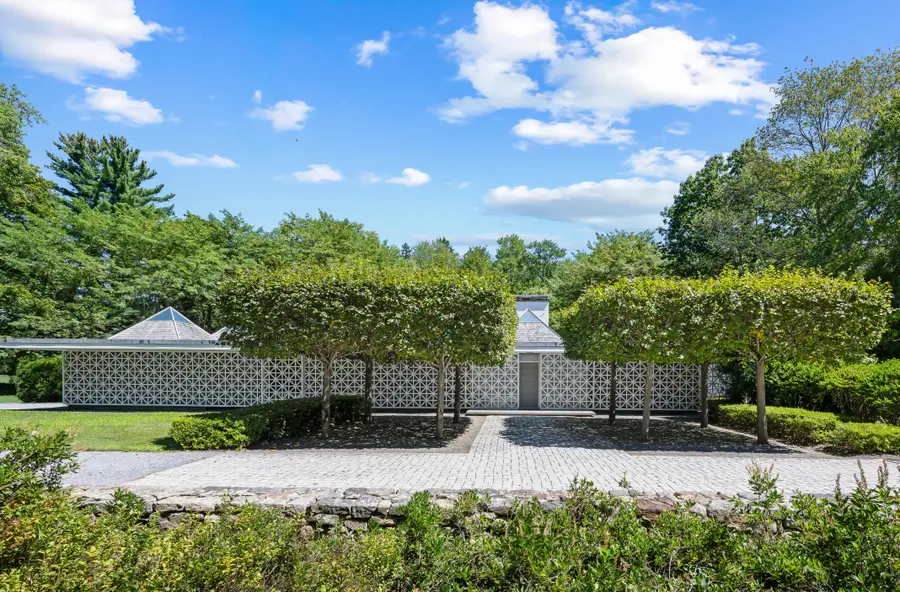 565 Oenoke Ridge, New Canaan, CT 06840 - #2