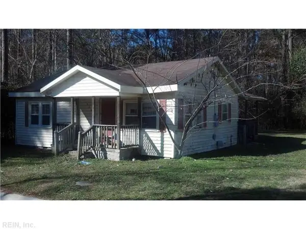 826 Mckinley Avenue, Suffolk, VA 23434