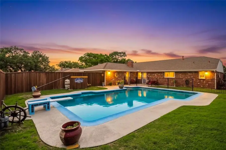 3832 Westminster Drive, Carrollton, TX 75007 - #3