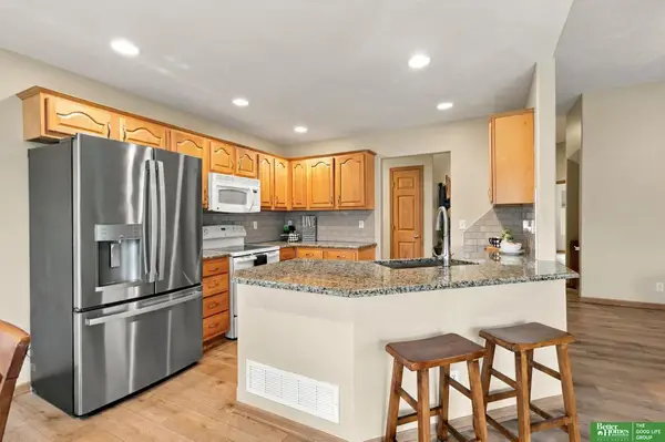 2616 N 189 Street, Omaha, NE 68022