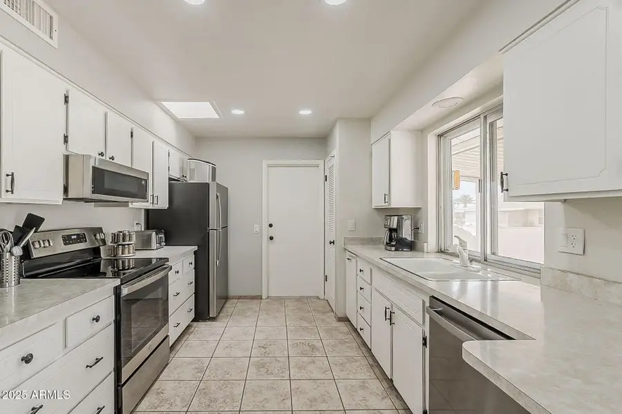 9814 W Long Hills Drive, Sun City, AZ 85351 - #3