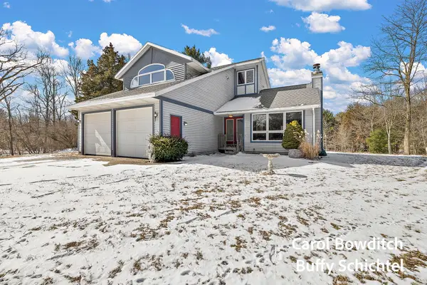 10367 152nd Avenue, West Olive, MI 49460