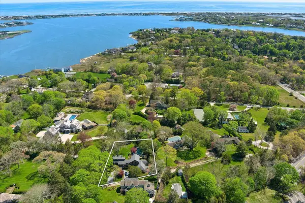 17 Woodbridge Lane, Westhampton Beach, NY 11978