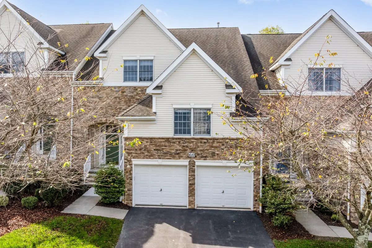 610 Quaker Ridge Ter, Easton, PA 18042 - Image #1