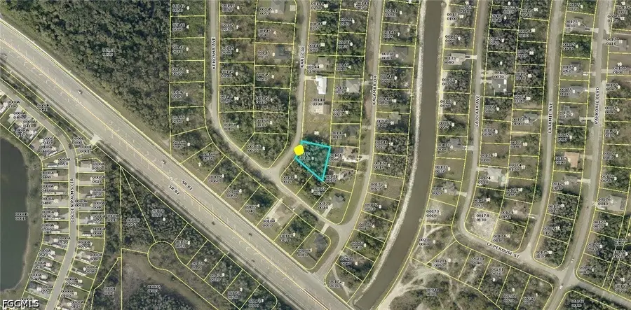 733 Kari Circle, Lehigh Acres, FL 33974 - #2